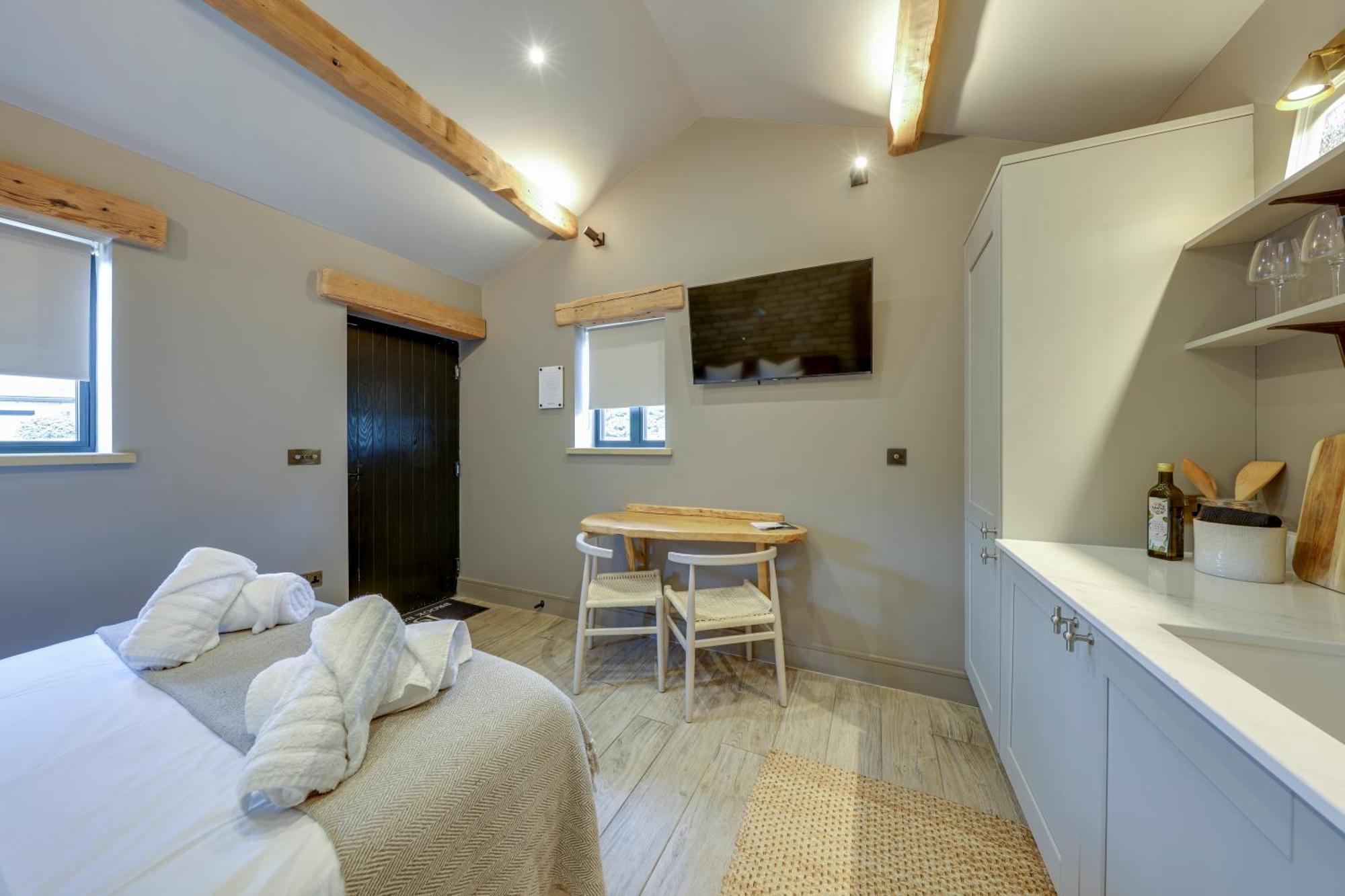 Apartments For Two In Brand New Luxury Rural Farmhouse Escape Ramsbottom Exterior photo